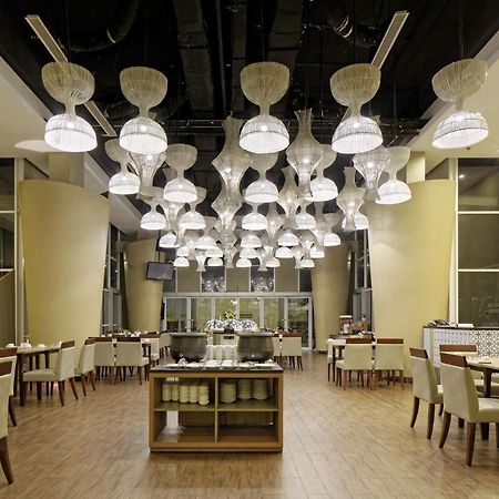 Howard Johnson By Wyndham Pekalongan Dış mekan fotoğraf