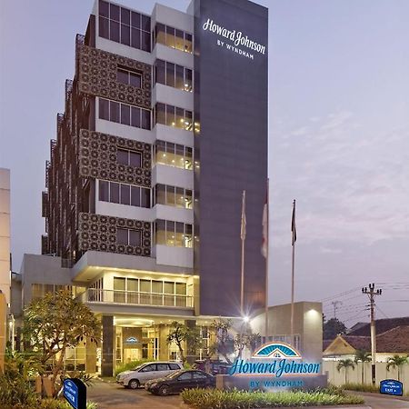 Howard Johnson By Wyndham Pekalongan Dış mekan fotoğraf