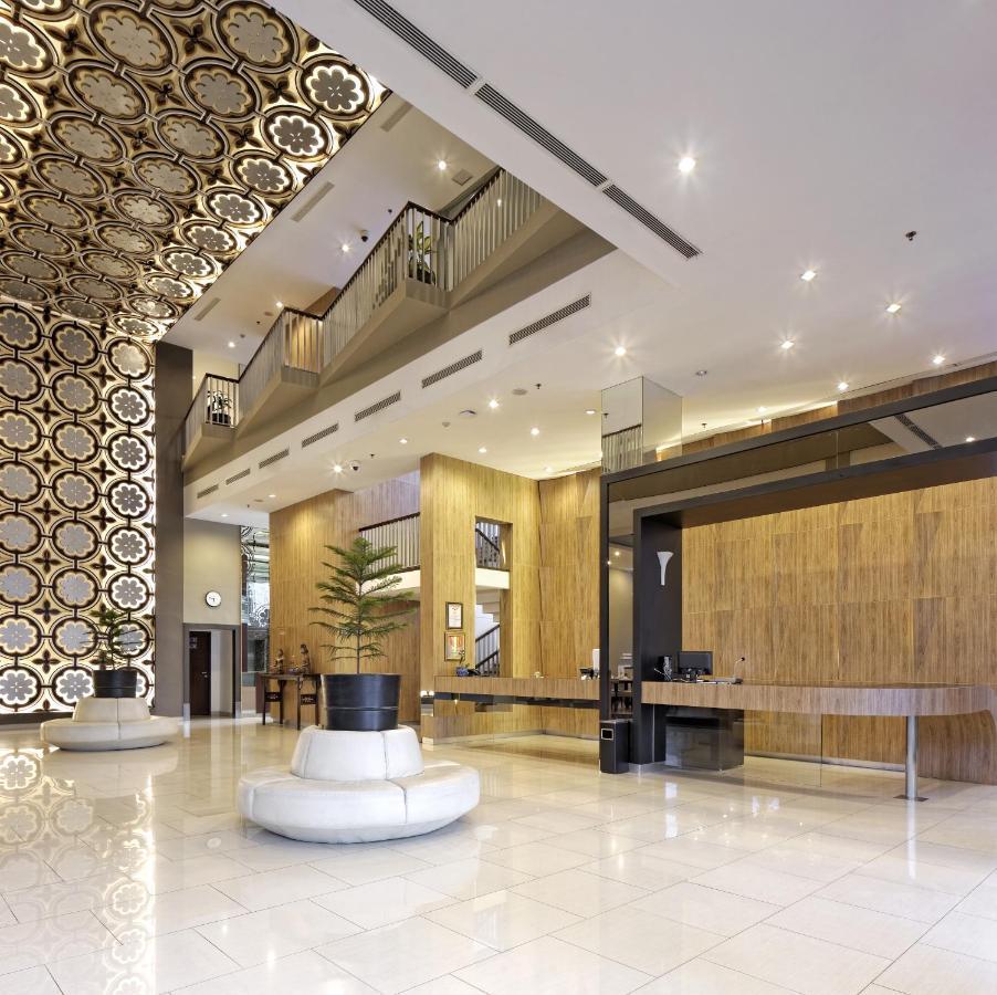 Howard Johnson By Wyndham Pekalongan Dış mekan fotoğraf