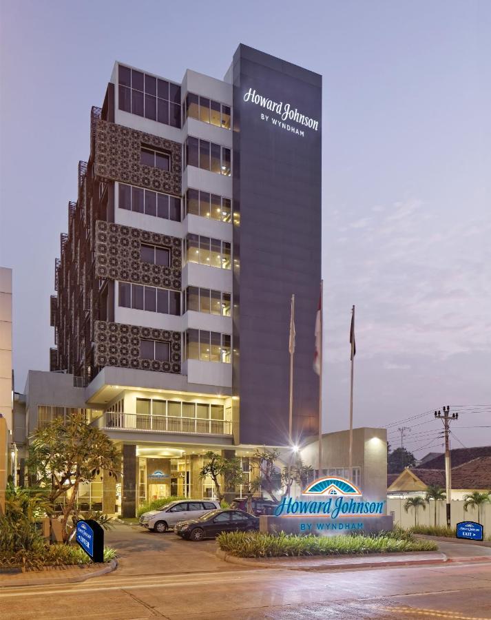 Howard Johnson By Wyndham Pekalongan Dış mekan fotoğraf
