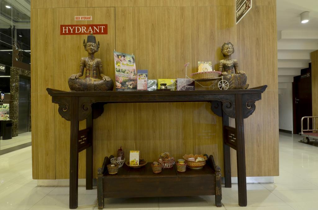 Howard Johnson By Wyndham Pekalongan Dış mekan fotoğraf